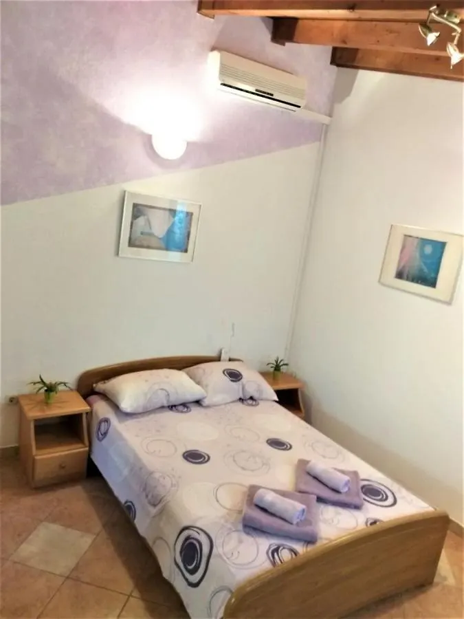 Apartments Silvija Medulin